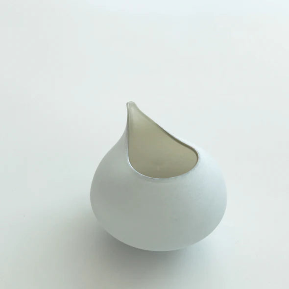 [Display Only] “White Vassel” Pitcher 1